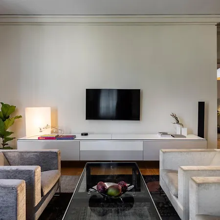 The Nest By Juno Aparthotel *